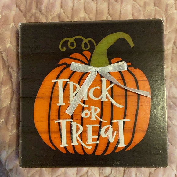 WFH Desk Decor - Picture 3 of 3